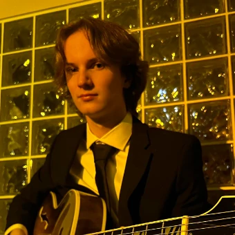 Guitar and Bass Guitar Lessons 2 Brendan